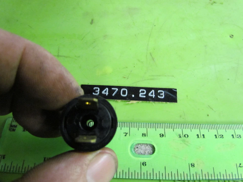 Interruptor de dos cables NOS 34M Montesa 250 King Scorpion p/n 3470.243 y 34.70.243 Foto 2 de 3