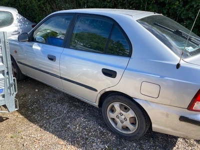 Pieces Hyundai Accent phase 2 1.5 crdi - Photo 1/3