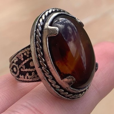 Beautiful Vintage Silver Coated Ring With Scares Unique Agate Stone 