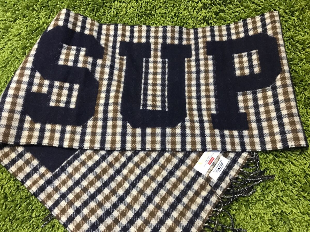 Supreme F/W 2016 Aquascutum Club Check Scarf Box Logo Supreme F/W 2016 Aquascutum Club Check Scarf Box Logo