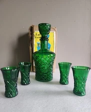 Royal Sealy 5 pc Cordial Set N.I.B. Green • Decanter with Stopper 4 Shot Glasses