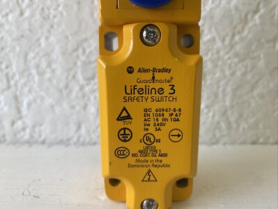 Lifeline 3 Safety Switch 240 V LE 3A Allen Bradley 440E-D13120 New