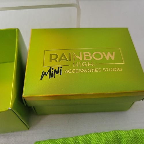Rainbow High Karma Nichols Buckle Heels Mini Accessories Studio Shoes Green Box - Picture 6 of 12
