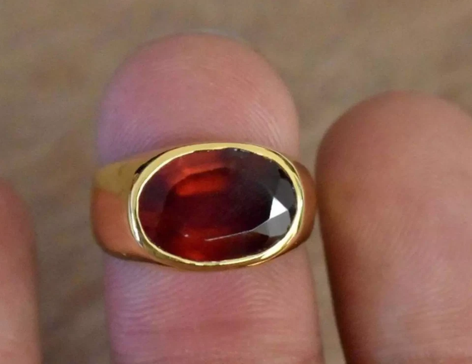 Anillo de hombre granate de hessonita real anillo de sello de latón de colección anillo de astrología regalo Foto 2 de 3