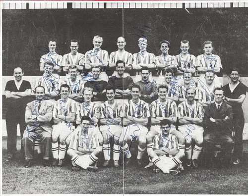 STOKE CITY FC 1959-60 RARE ORIGINAL HAND SIGNED TEAM GROUP 23 X AUTOGRAPHS - Picture 2 of 6