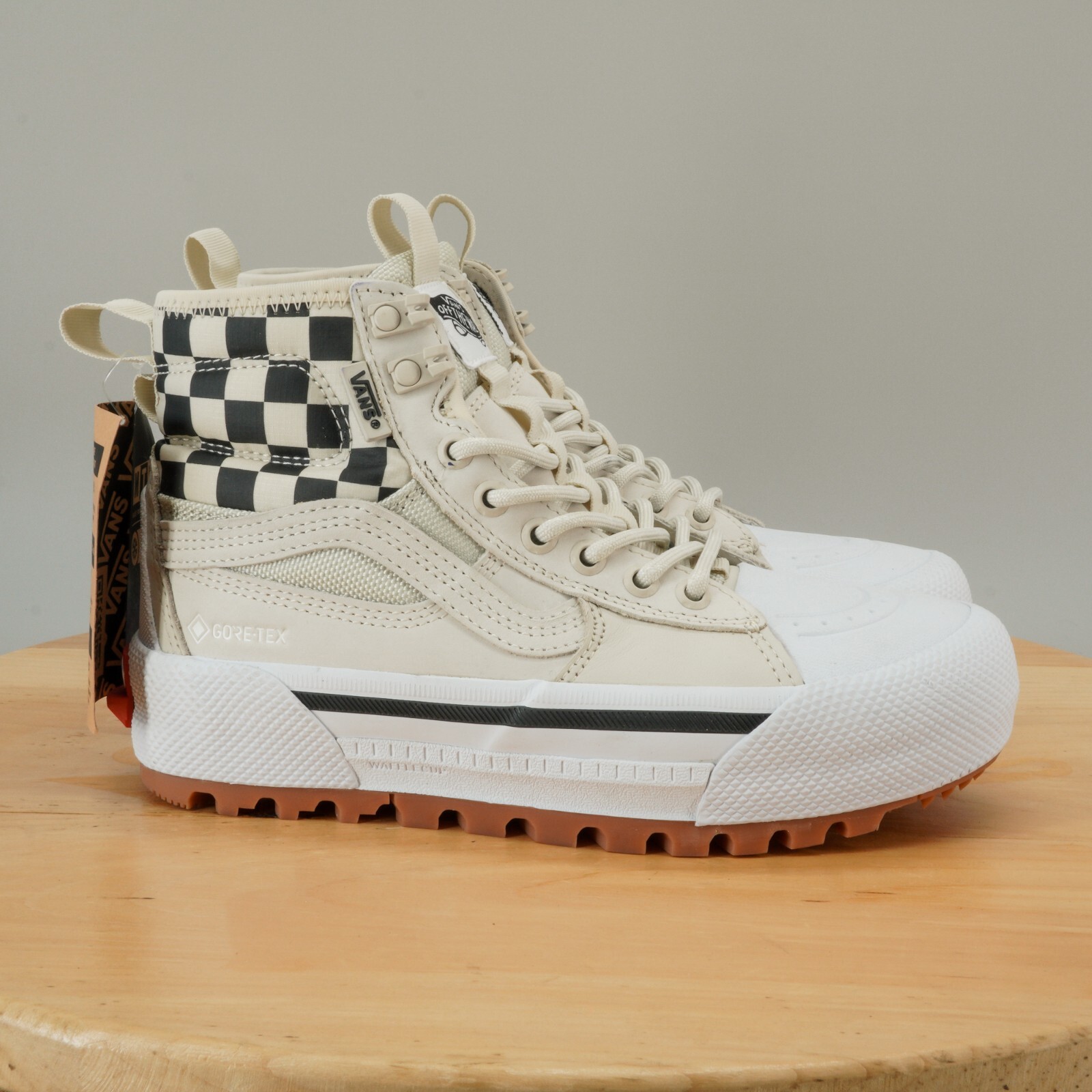 Vans Sk8-Hi Gore-Tex MTE-3 Womens Size 6 Shoes White Black Checkered Hiking NEW