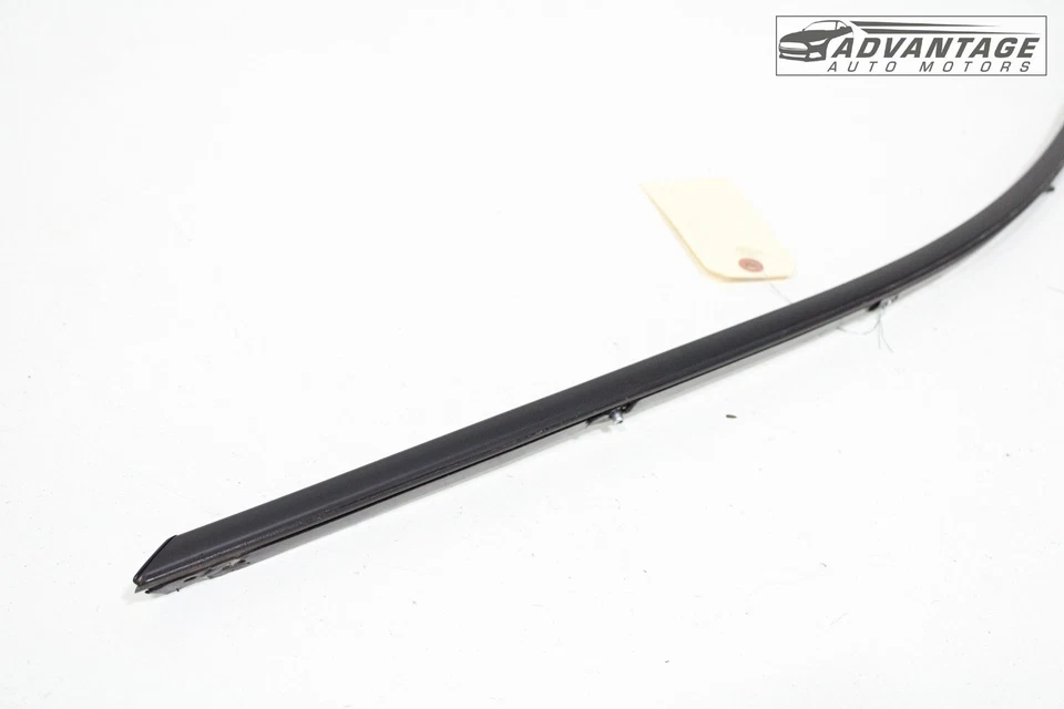 Chevrolet Camaro 2016-2024 techo lateral derecho moldura sello de goteo 84055971 OEM Foto 3 de 4