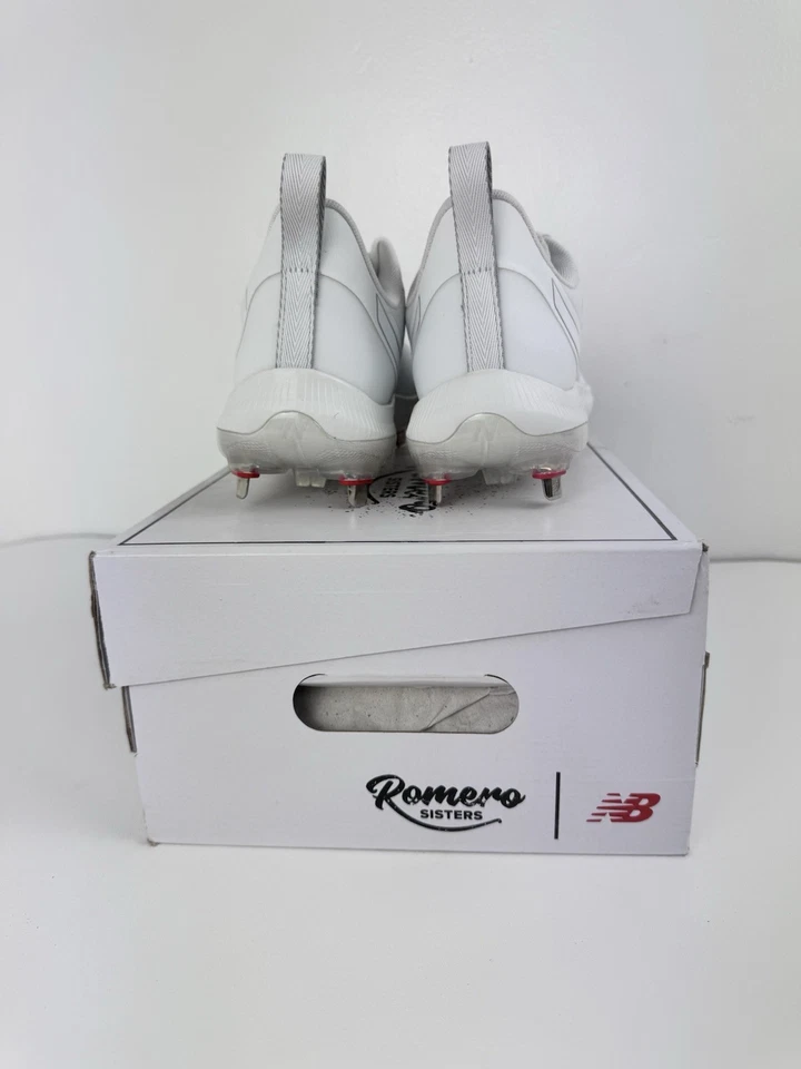 Women's Size 10 (m) New Balance FuelCell Romero Duo White /gray - Image 3 of 4