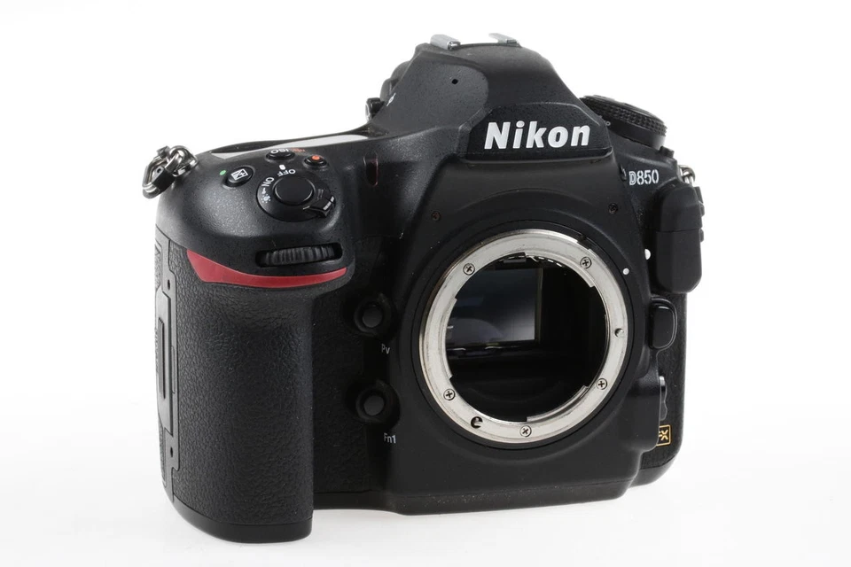 NIKON D850 Gehäuse - SNr: 6072770 - Bild 3 von 4