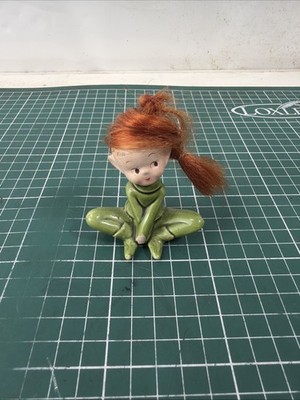 Vintage 50er 60er Japanische Pixie Elfe Mädchen Napco Figur gekreuzte Beine