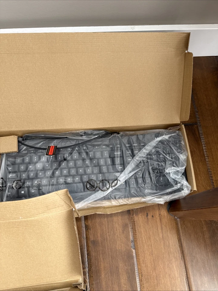 Microsoft Wired Keyboard 400 for SOHO w/Mouse USB 1576 1113 1621 5MH-00001 LOT - Image 4 of 4