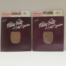 2 Vtg Hanes 2X Fitting Pretty Silky Signature Panty Hose NIP Queen Little Color