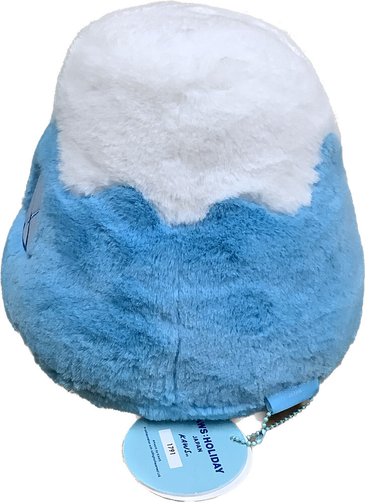KAWS HOLIDAY Mount Fuji ぬいぐるみ ブルー