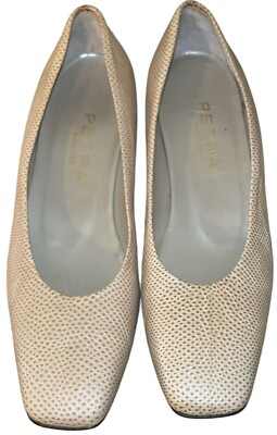 Women's Genuine Lizard Beige Flats by Petra Firenze Sz 7.5N made in Italy. New