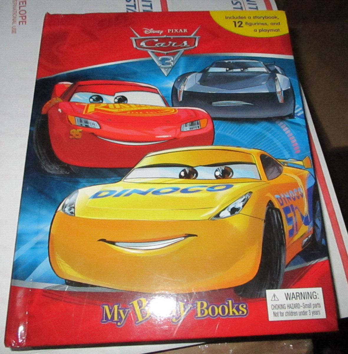 Disney / Pixar Cars 3 with 12 Figurines & Playmat - 2017 Phidal My