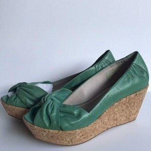 nicole wedges