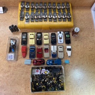 Aurora Tjet Body & Chassis Tub Salvage Lot Pit Kit Magnet Sets & Parts