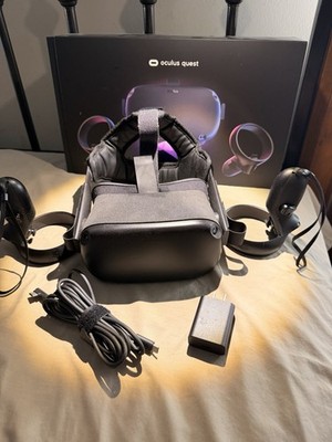 Oculus Quest 1 128gb  Standalone VR Headset Black w/ Controllers, Charger, Box