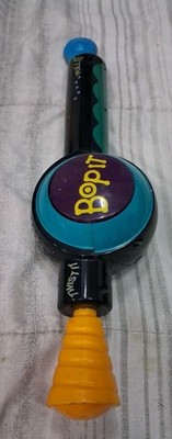 Vintage Hasbro Bop It 1996 Electronic Handheld Skill Game Original WORKS GREAT