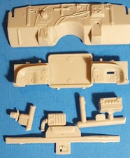 60 Ford Starliner - Engine Bay Details - Amt 30044 - Model Car Kit Parts Lot