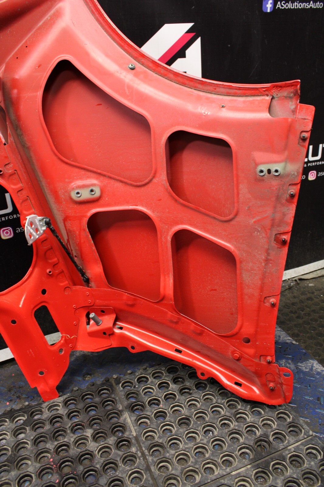 Lamborghini Huracan Coupe Right Quarter Panel RH 4T8809602E COLOR Z3M **DAMAGE**