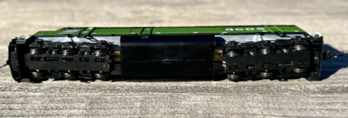 N Scale-Athearn F45 Diesel Locomotive Burlington Northern BN (DC) - Picture 10 of 14