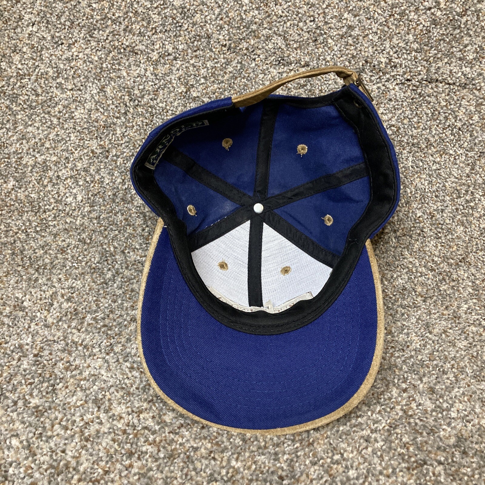 Picture 5 of 6