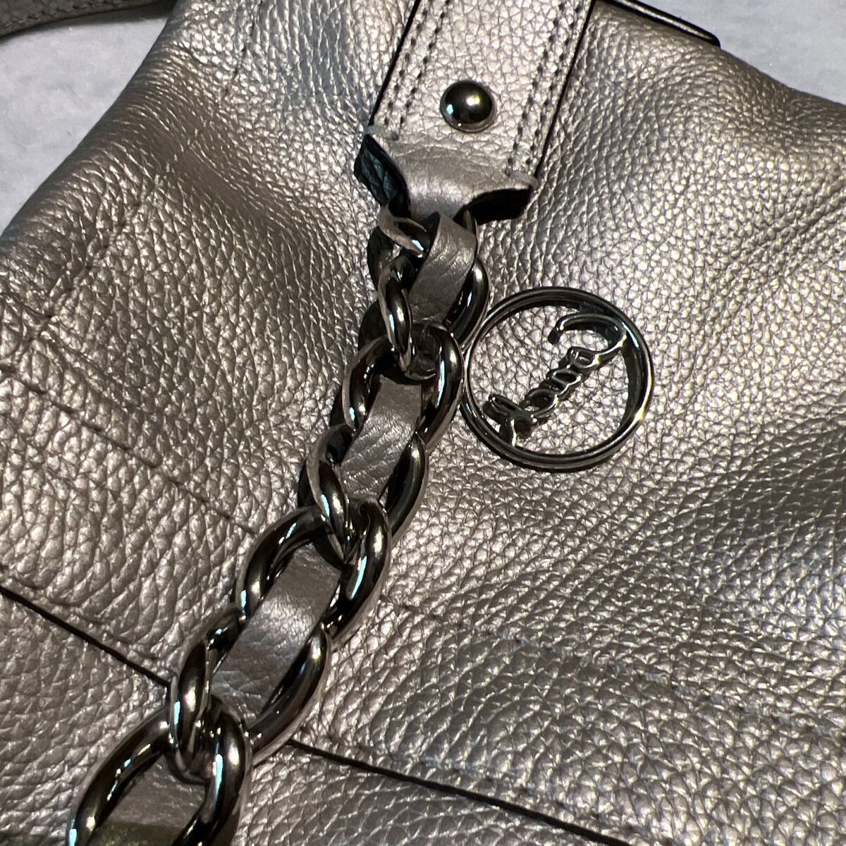 Coach Chain Duffle F19722 Pebbled Leather Crossbody Shoulder Coach Chain Duffle F19722 Pebbled Leather Crossbody Shoulder