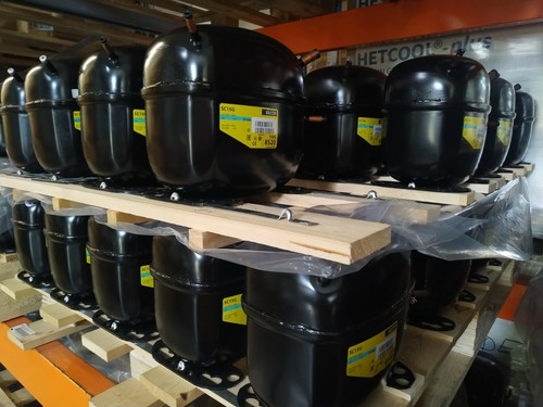 230V 50Hz 60Hz refrigeration compressor Secop SC15G 104G8520 R134a Danfoss - Picture 2 of 3