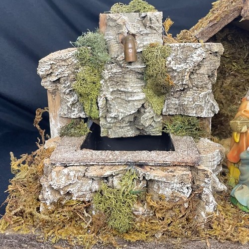 VTG Nativity Manger Creche Wood Stable 9 Figures Working Water Feature ITALY - Picture 3 of 24