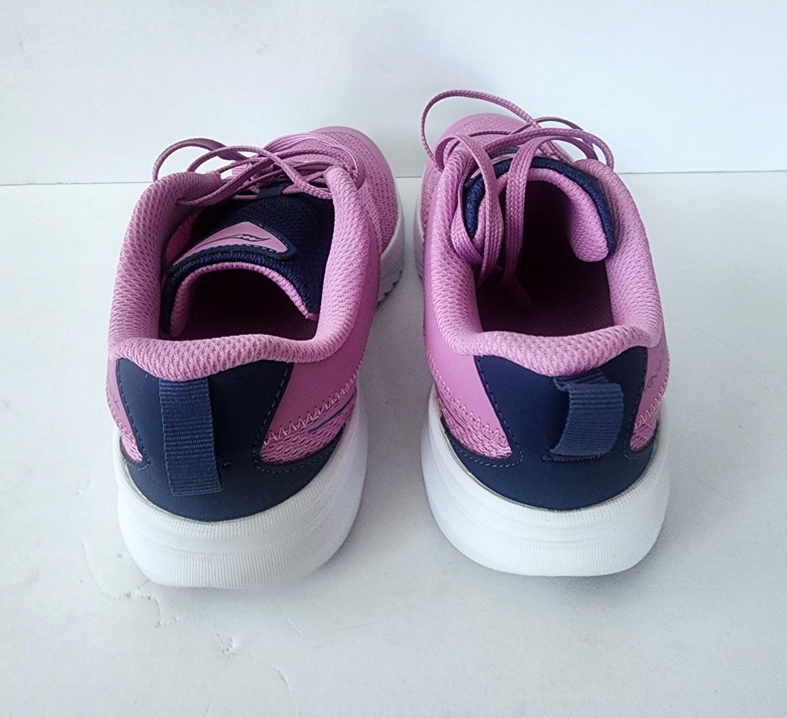 Saucony Running Shoe Girls Size 5 M ‘Kinvara 14’ Rose/Peony SK167269  thumbnail 3