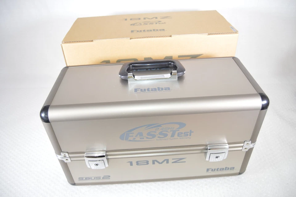 Futaba T18MZ FASSTest Model 2.4GHz Transmitter Tested Excellent W/ Original Case - Image 3 of 4