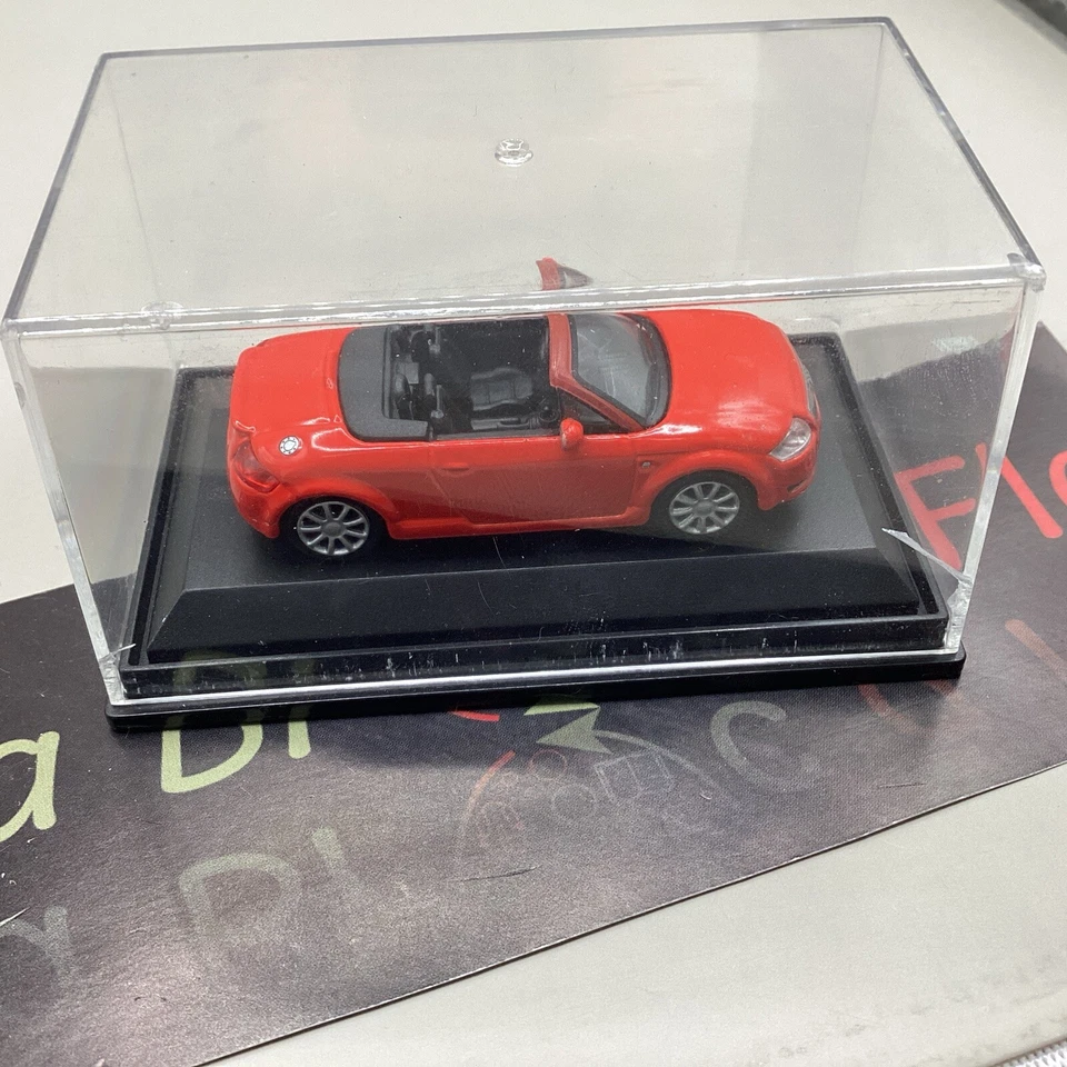 Collection hongwell 1/72 , Audi TT Cabriolet - Photo 4/4