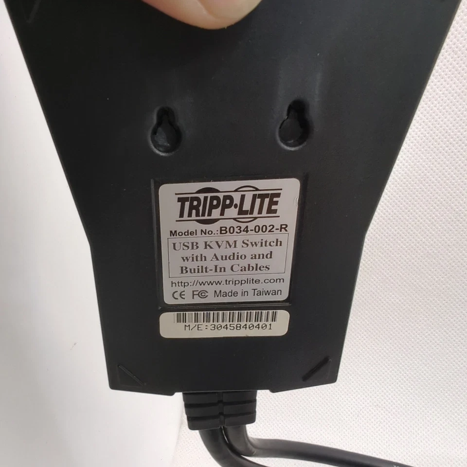 Tripp Lite USB KVM Switch B034-002-R w built in Audio Connections 8 FT Cables - Image 4 of 4