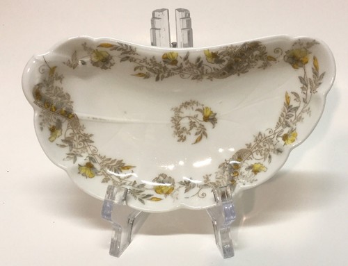 Vintage, Haviland & Co. Limoges, Floral Trimmed Crescent Bone Plates (2) VGC - Picture 5 of 9