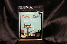 2017 McDonalds Happy Meal Toy - HAPPY MEALS BOOKS - 1 Pete the Cat's Got Class