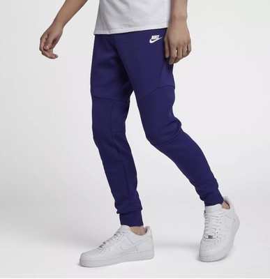 nike tech fleece size