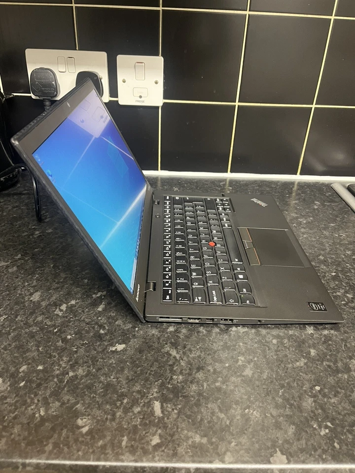 Lenovo Thinkpad X1 Carbon Core i7 5600U 2.60GHz 8GB 180GB 14" - Image 2 of 4