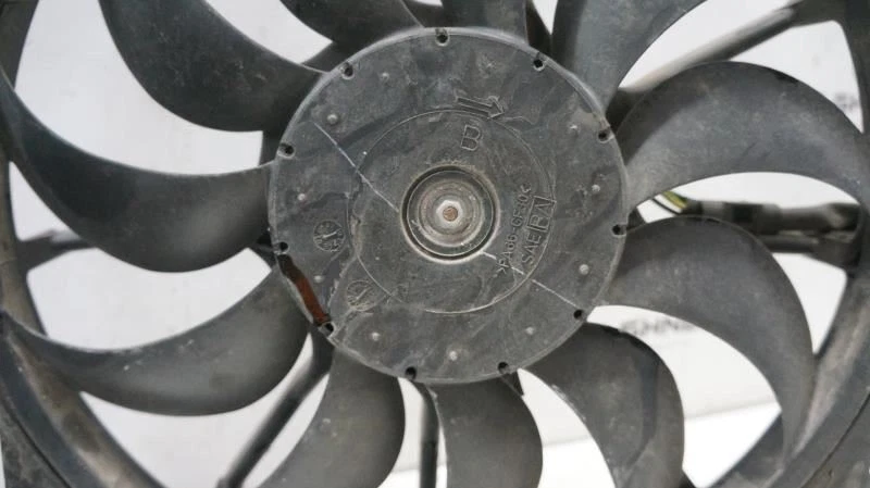 2007-2011 Nissan Altima 2.5L conjunto de motor ventilador de refrigeração radiador 21481-JA000 FABRICANTE DE EQUIPAMENTO ORIGINAL - Imagem 2 de 4