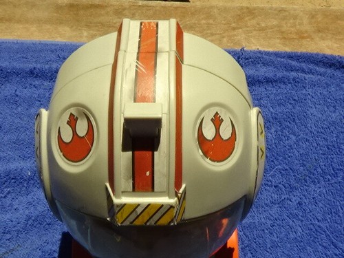 Star Wars Rebel Pilot Helm öffnet für Micro Play Set - Bild 2 von 11