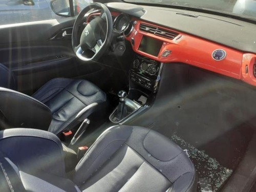 DS DS3 PHASE 2 prawa tylna piasta 0000517647 - Zdjęcie 4 z 7