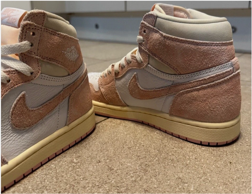 Size 4.5 - Air Jordan 1 Retro OG High Washed Pink W - Image 4 of 4