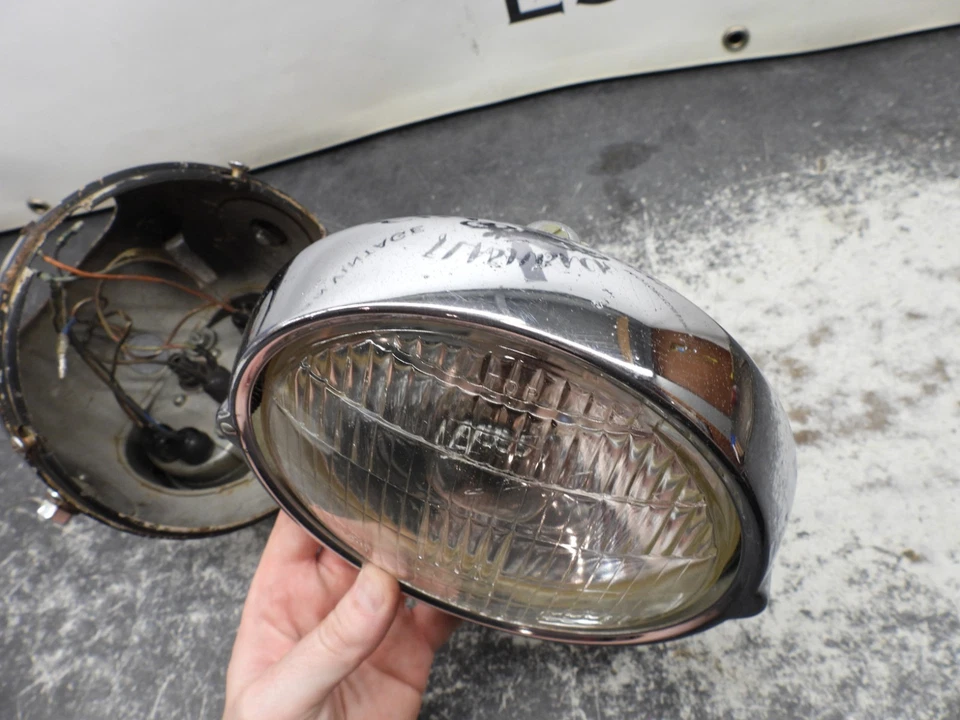 Faro y canastilla Honda CL 175 CL175 1968 con velocímetro 2877 Foto 4 de 4