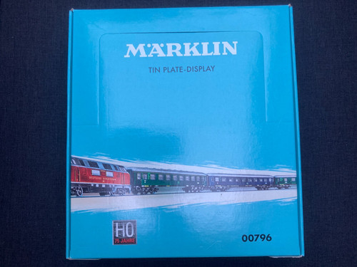 Märklin H0 - 00796 Display mit 12 "Tin Plate"-Personenwagen | Condition: Neu