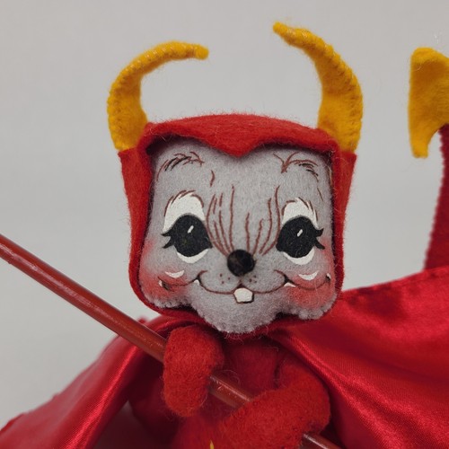 Vtg Annalee Halloween Doll Devil Mouse Pitchfork Flames Trick or Treat 6" 2004 - Picture 3 of 15