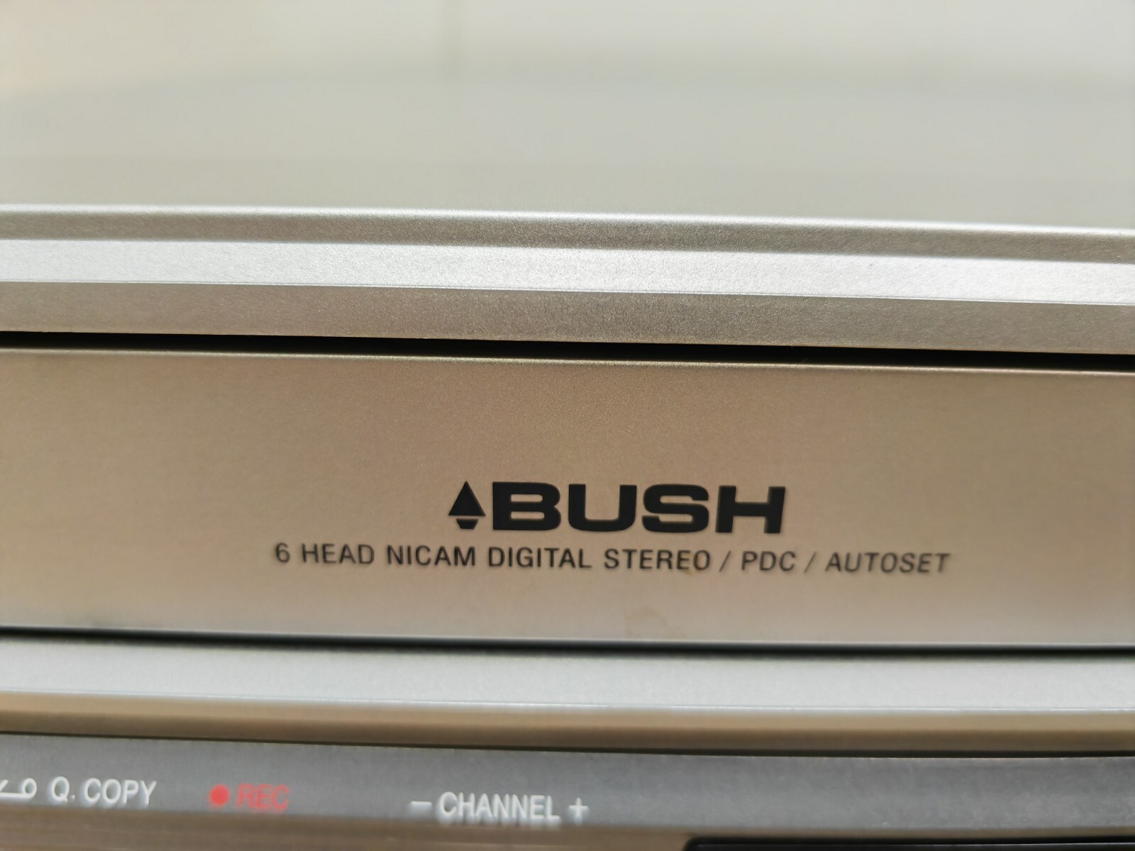 Bush DVHS2 VHS VCR DVD Player Recorder Combo Copy VHS2DVD Silver