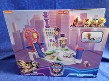PAW Patrol: The Mighty Movie Liberty & Junior Patrollers Playset