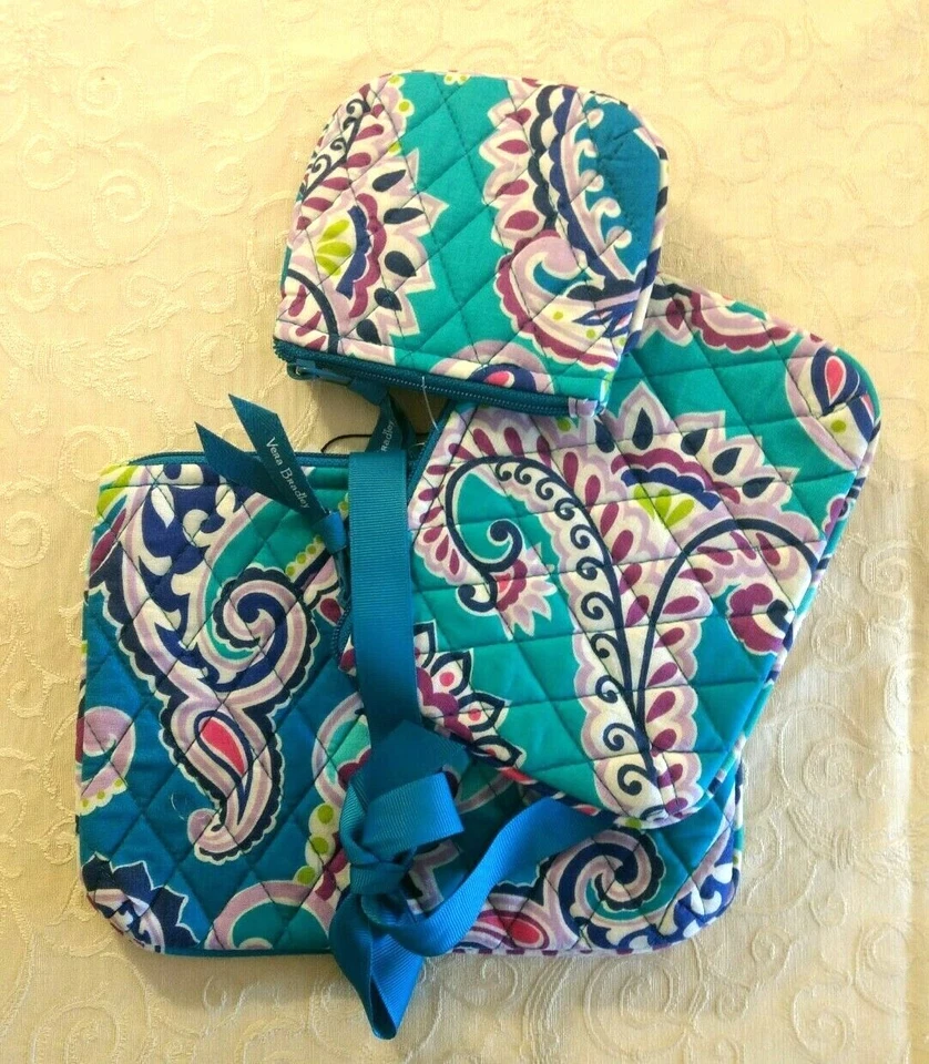 Nuevo con etiquetas Vera Bradley Cosmetic Trio 3 piezas Juego de regalo de viaje Maquillaje suave Estuche con cremallera Bolsa Foto 2 de 4