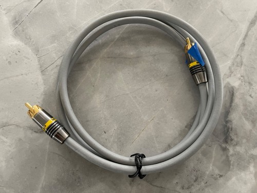 Monster Cable M1000V Single 5' RCA Composite Video Silver - Free Shipping!