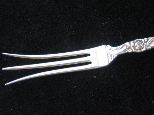 Silver Rose by Heirloom ~ Oneida ~ Sterling Silver Lemon Fork 5 3/8" - Picture 2 of 12